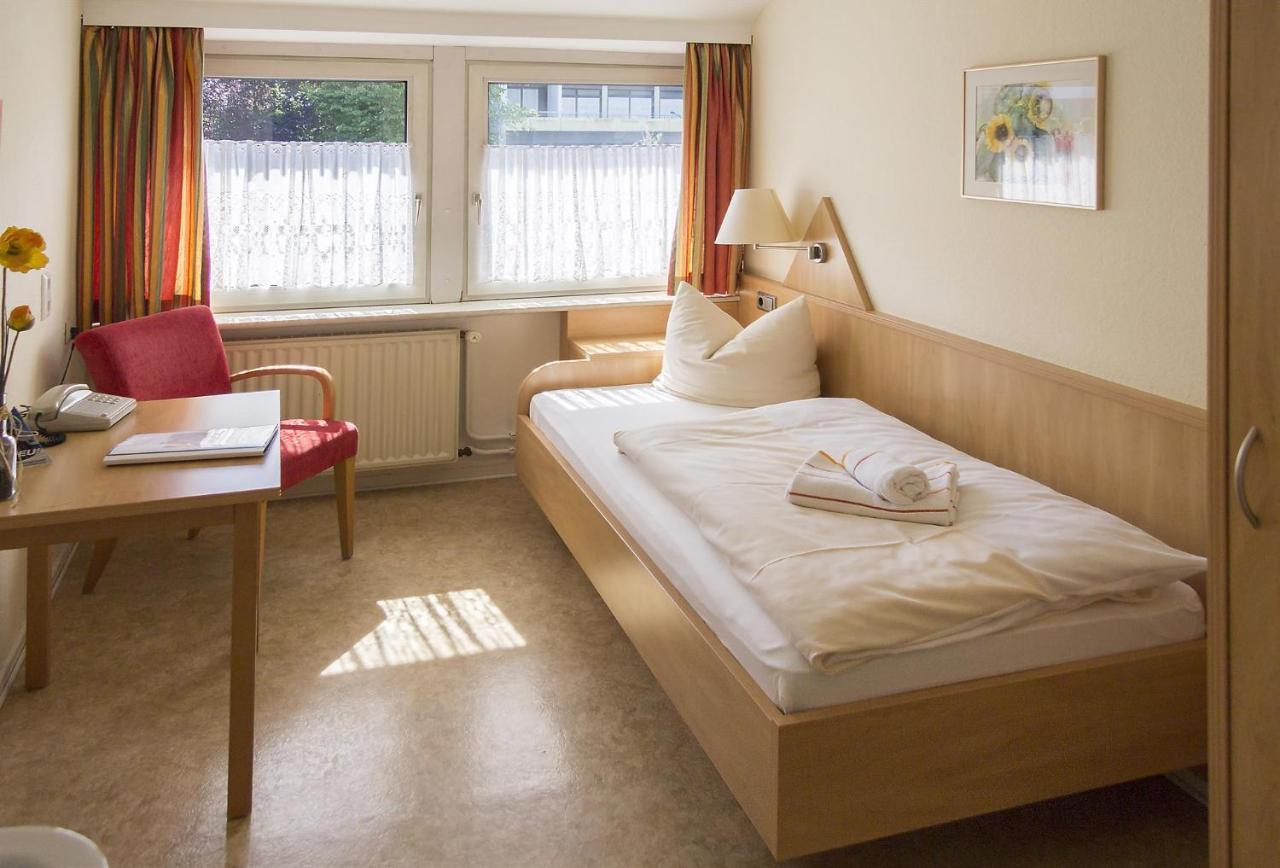 Отель Haus Sonneck Marburg Экстерьер фото
