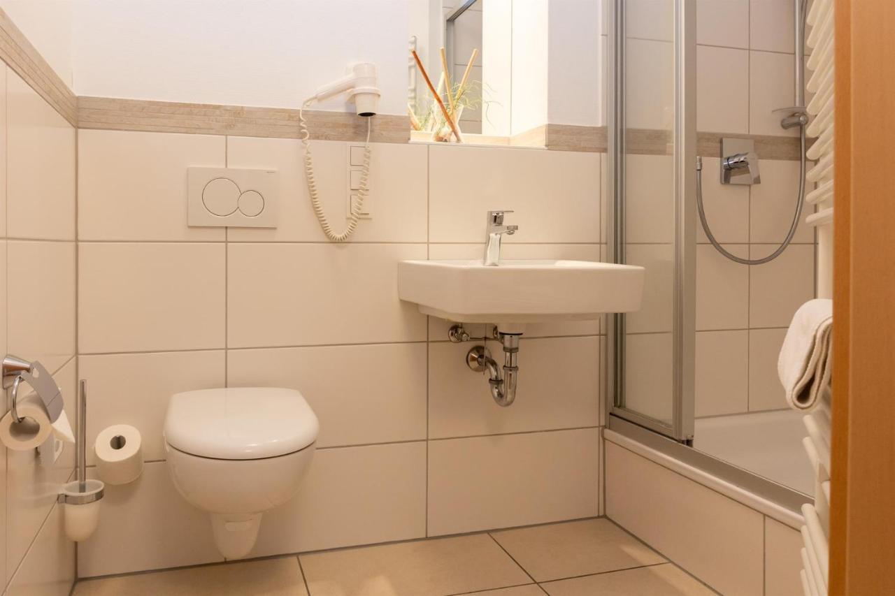 Отель Haus Sonneck Marburg Экстерьер фото